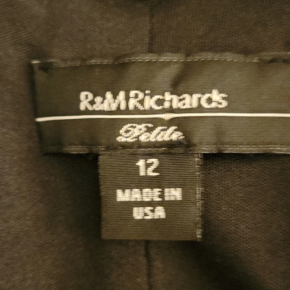 R & M Richards Petite black silver sequin halter dress built in bra 12P …EUC - Picture 6 of 8